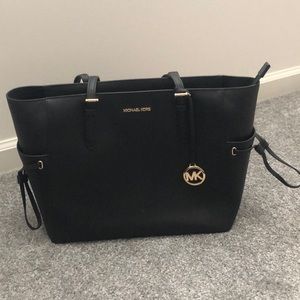 Michael Kors Gilly Tote